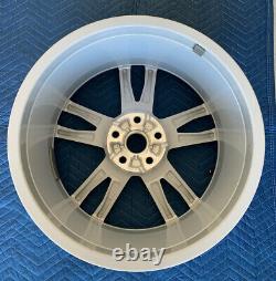20 Chevy Chevrolet Camaro Wheel Rim Factory OEM Silver 20X8.5 Stock 23507199